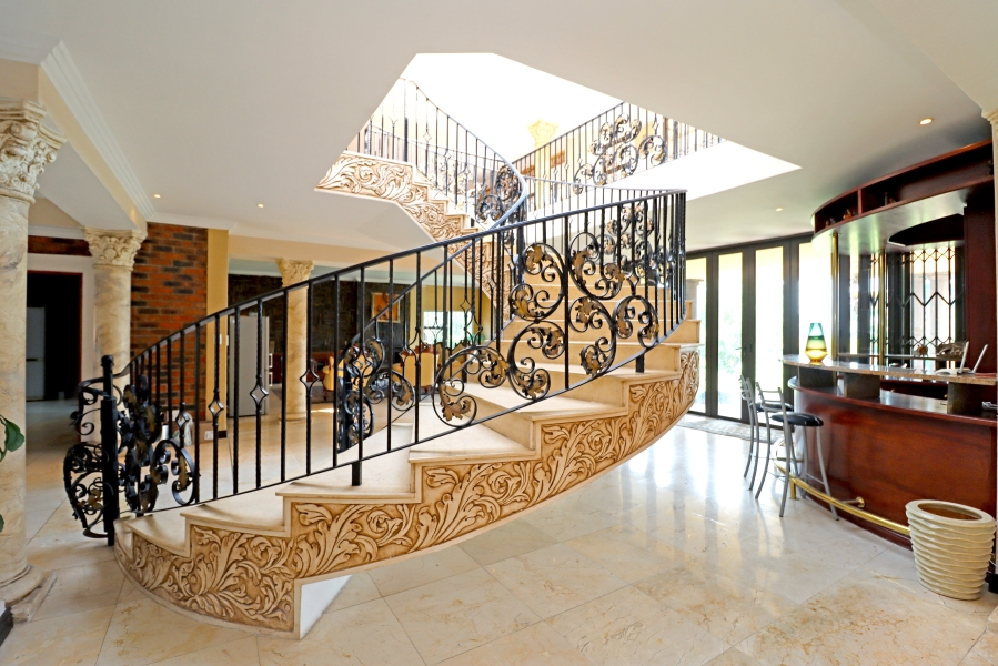 5 Bedroom Property for Sale in Sun Valley Gauteng