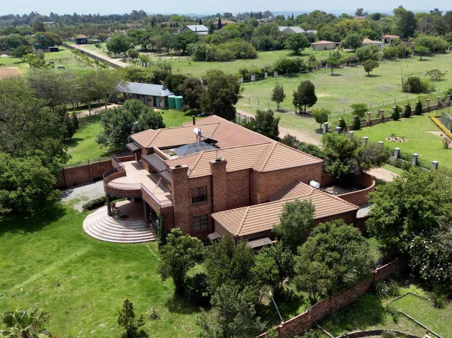 5 Bedroom Property for Sale in Sun Valley Gauteng