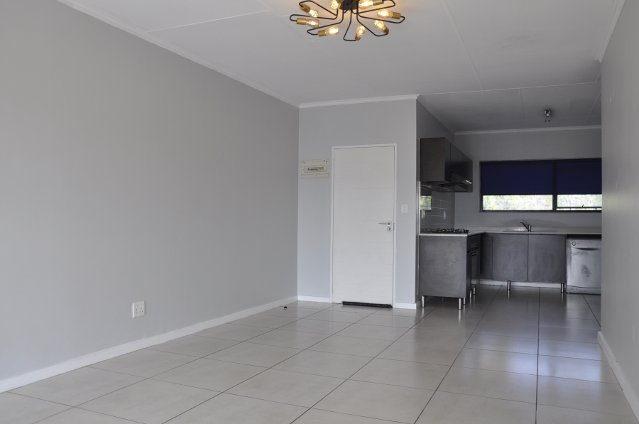 To Let 2 Bedroom Property for Rent in Kyalami Hills Gauteng