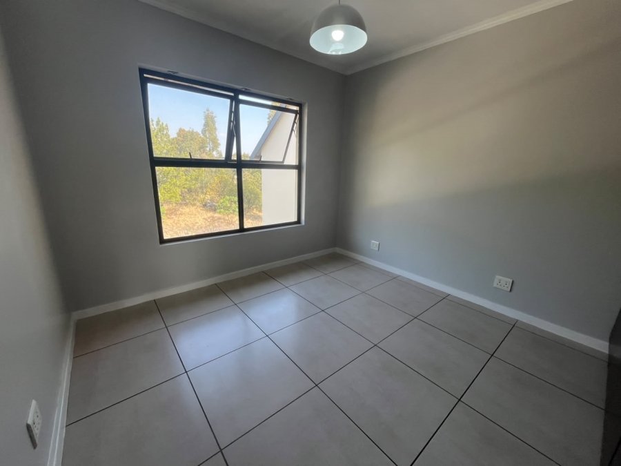 To Let 2 Bedroom Property for Rent in Kyalami Hills Gauteng
