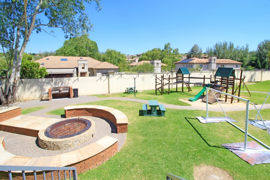 To Let 2 Bedroom Property for Rent in Kyalami Hills Gauteng