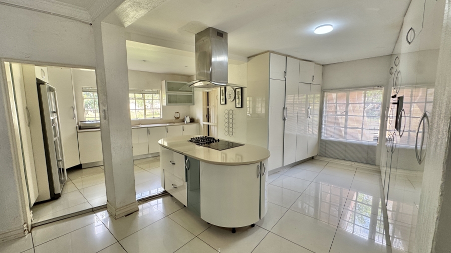 6 Bedroom Property for Sale in President Park Gauteng