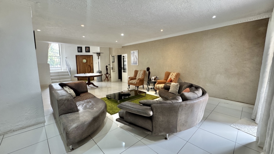6 Bedroom Property for Sale in President Park Gauteng