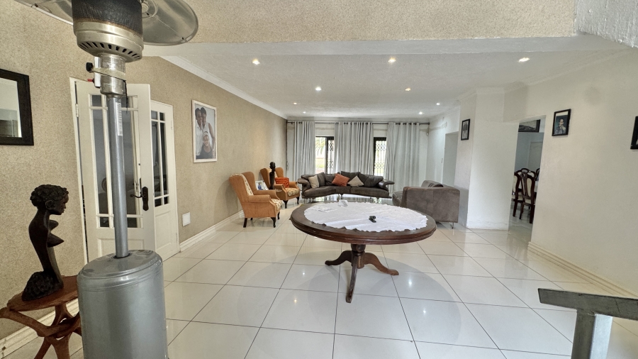 6 Bedroom Property for Sale in President Park Gauteng