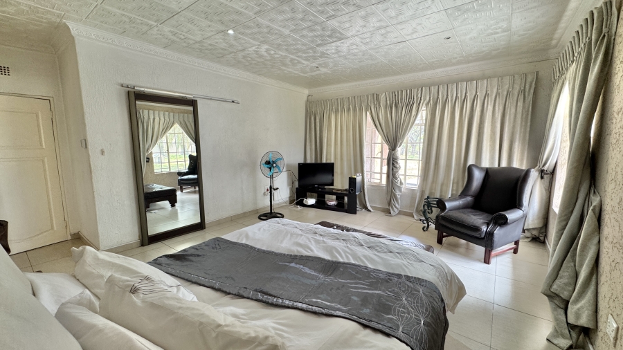 6 Bedroom Property for Sale in President Park Gauteng