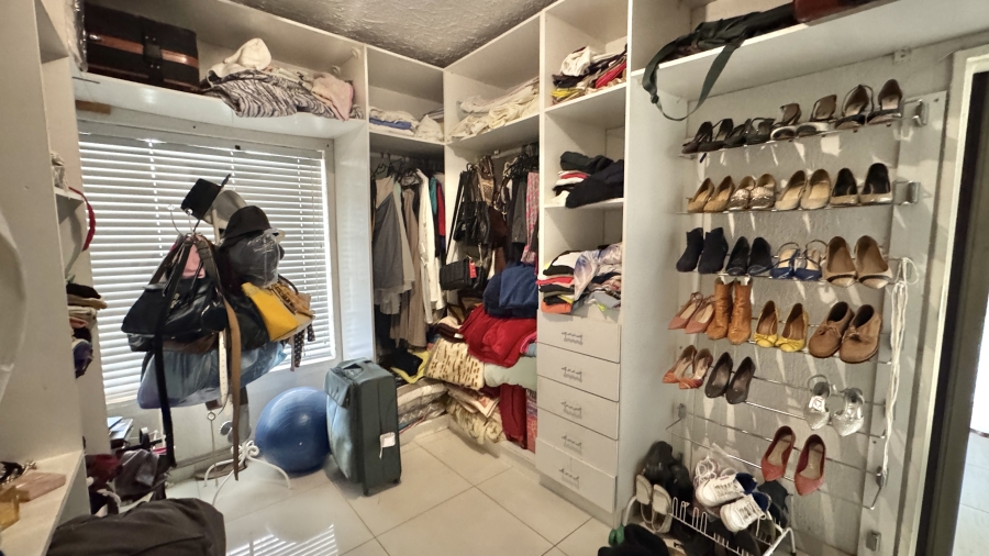 6 Bedroom Property for Sale in President Park Gauteng