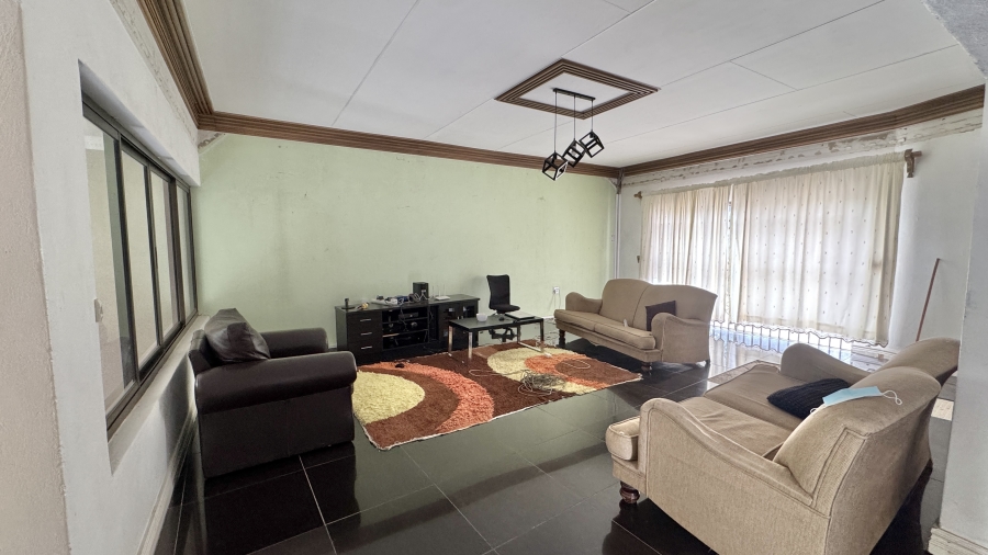 6 Bedroom Property for Sale in President Park Gauteng