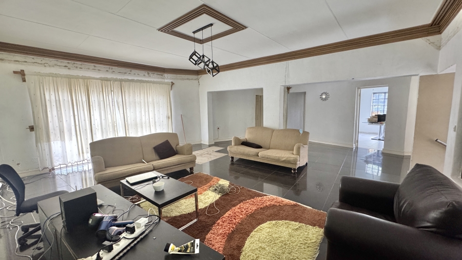 6 Bedroom Property for Sale in President Park Gauteng