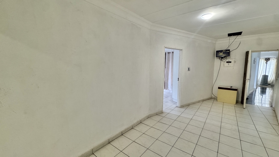 6 Bedroom Property for Sale in President Park Gauteng