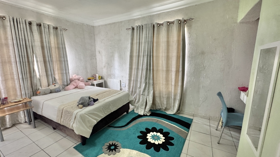 6 Bedroom Property for Sale in President Park Gauteng