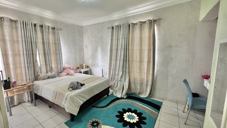 6 Bedroom Property for Sale in President Park Gauteng