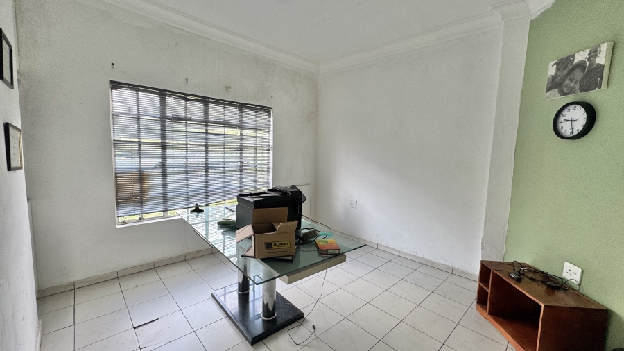6 Bedroom Property for Sale in President Park Gauteng