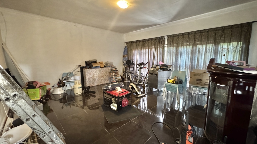 6 Bedroom Property for Sale in President Park Gauteng