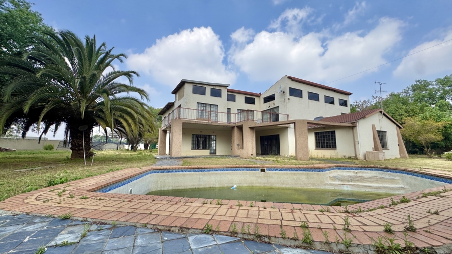 6 Bedroom Property for Sale in President Park Gauteng