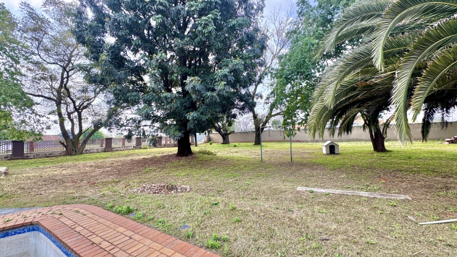 6 Bedroom Property for Sale in President Park Gauteng