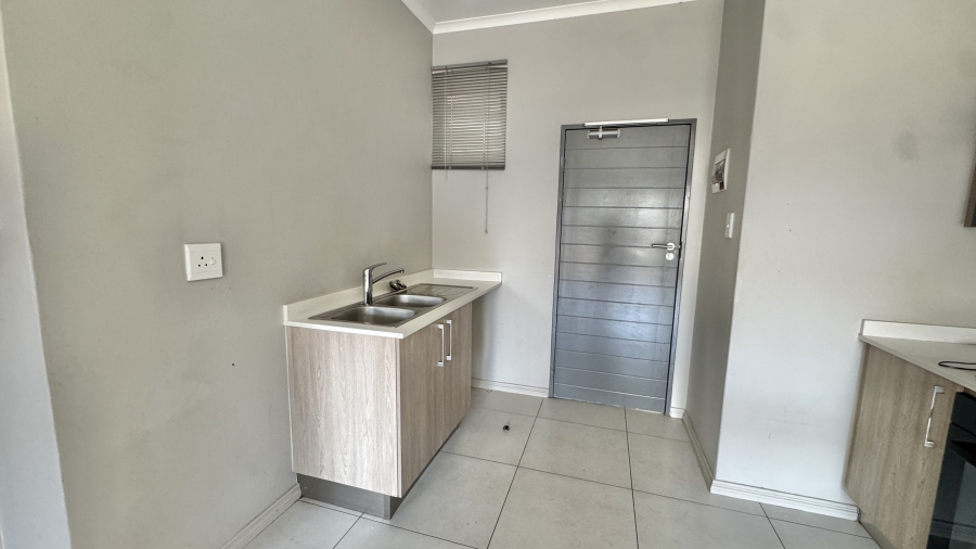 1 Bedroom Property for Sale in Carlswald Gauteng
