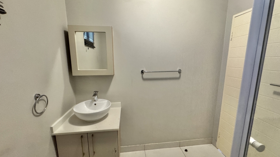 1 Bedroom Property for Sale in Carlswald Gauteng