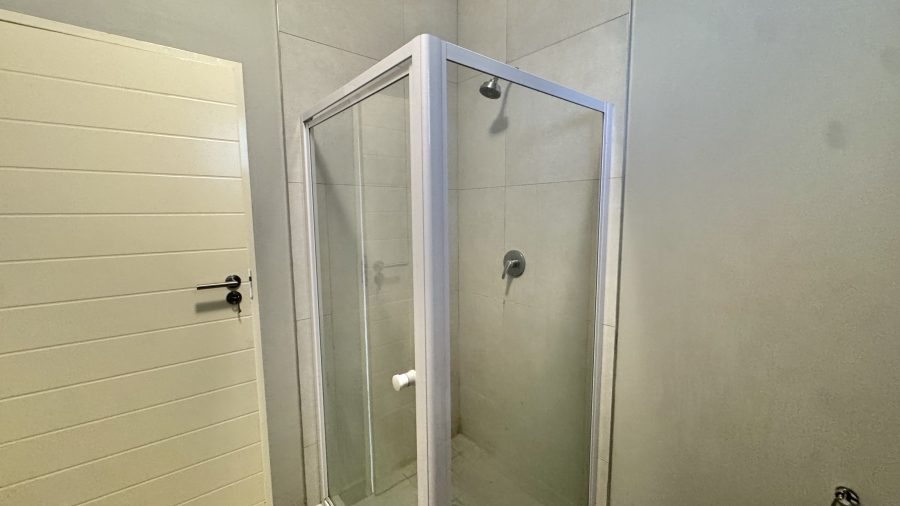 1 Bedroom Property for Sale in Carlswald Gauteng