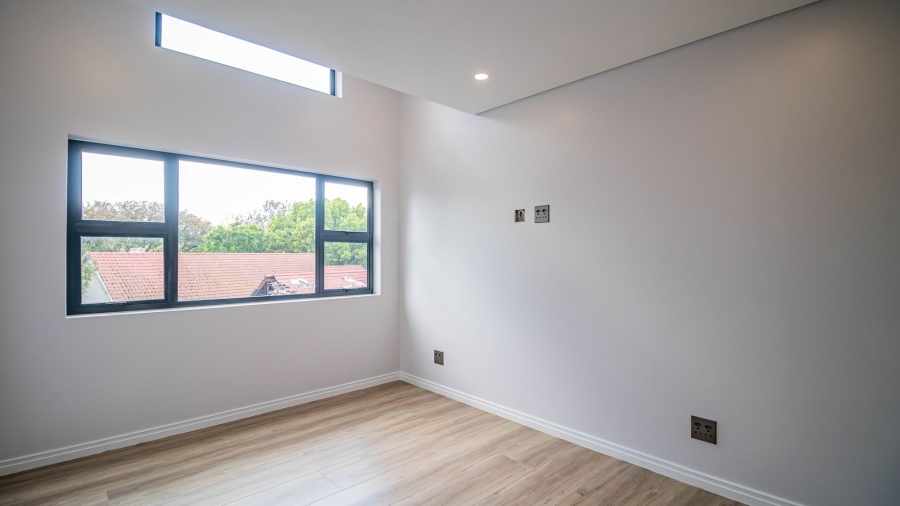 3 Bedroom Property for Sale in Hurlingham Gauteng