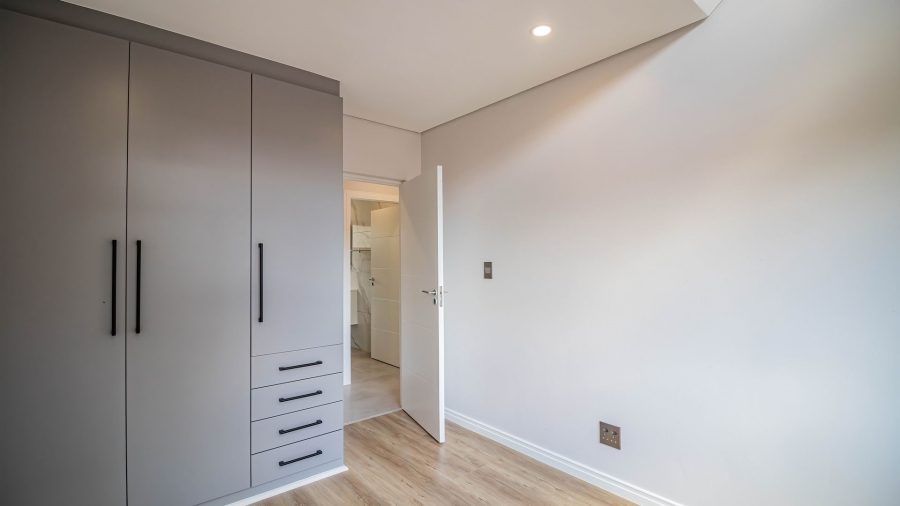 3 Bedroom Property for Sale in Hurlingham Gauteng