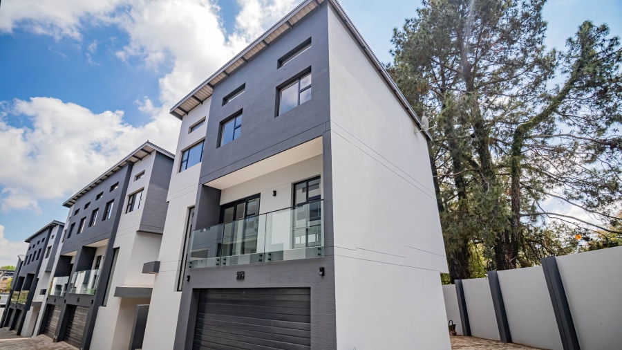 3 Bedroom Property for Sale in Hurlingham Gauteng