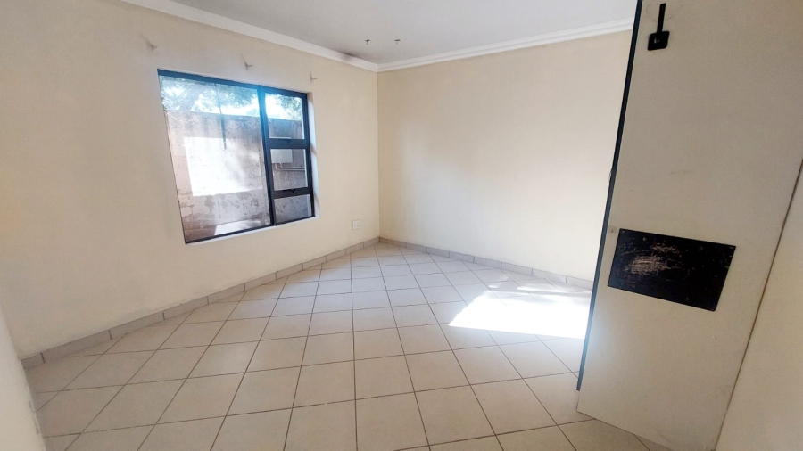 3 Bedroom Property for Sale in Greenhills Gauteng