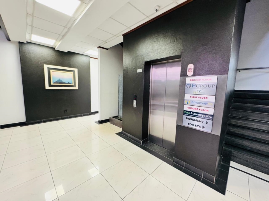 To Let Commercial Property for Rent in Midridge Park Gauteng