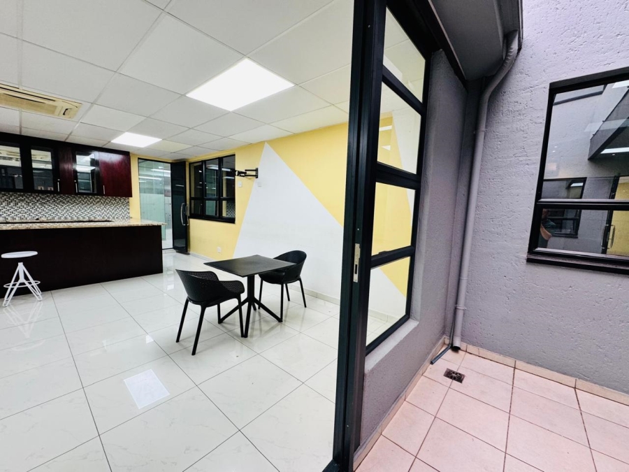 To Let Commercial Property for Rent in Midridge Park Gauteng