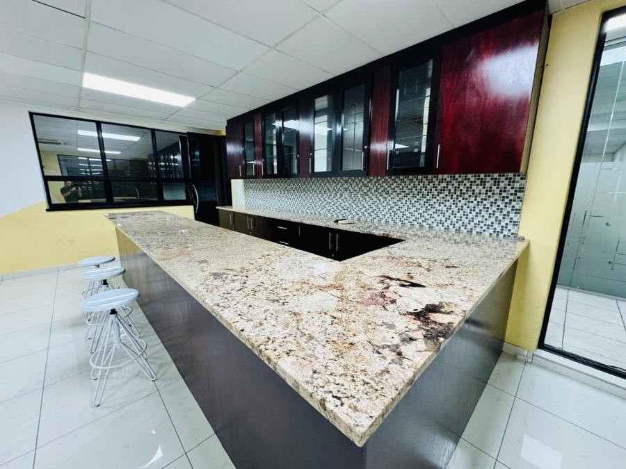 To Let Commercial Property for Rent in Midridge Park Gauteng
