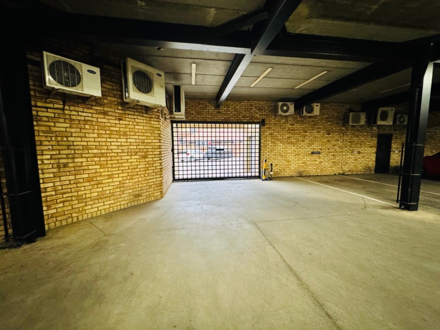To Let Commercial Property for Rent in Midridge Park Gauteng