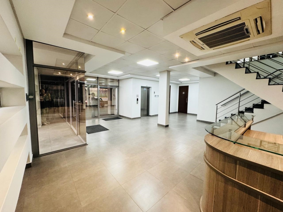 To Let Commercial Property for Rent in Midridge Park Gauteng