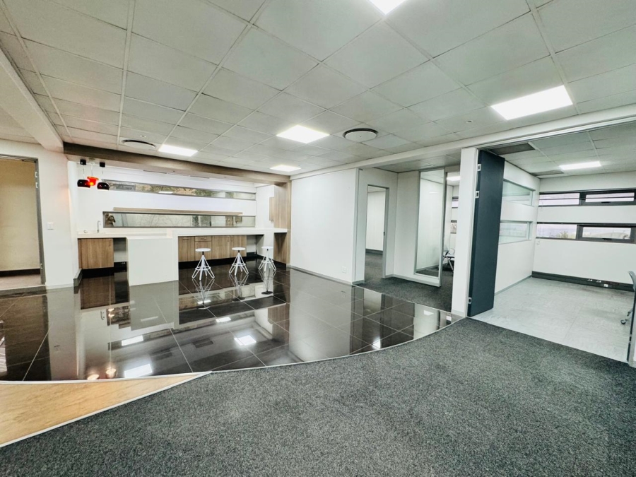 To Let Commercial Property for Rent in Midridge Park Gauteng
