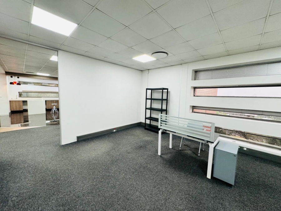 To Let Commercial Property for Rent in Midridge Park Gauteng