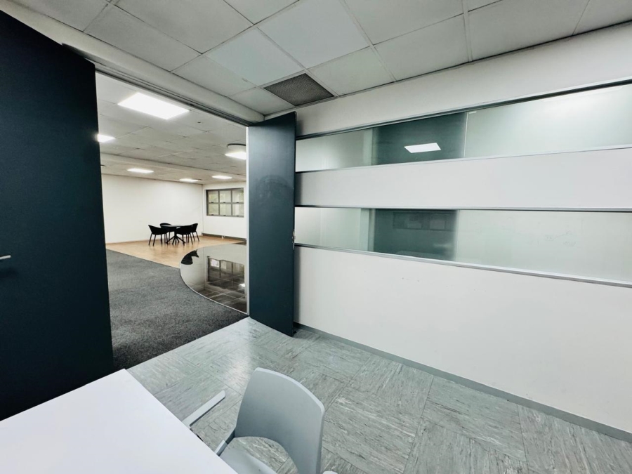 To Let Commercial Property for Rent in Midridge Park Gauteng