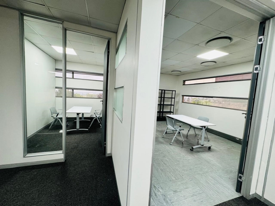 To Let Commercial Property for Rent in Midridge Park Gauteng