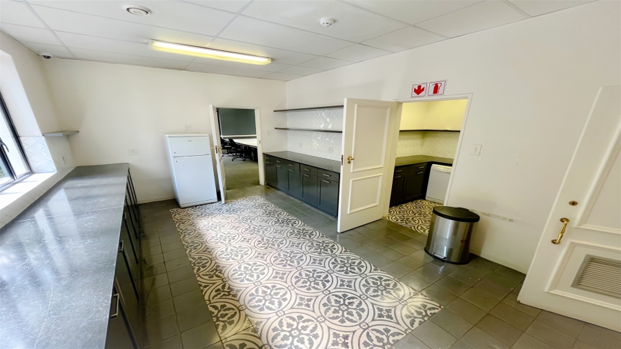 To Let Commercial Property for Rent in Parktown Gauteng