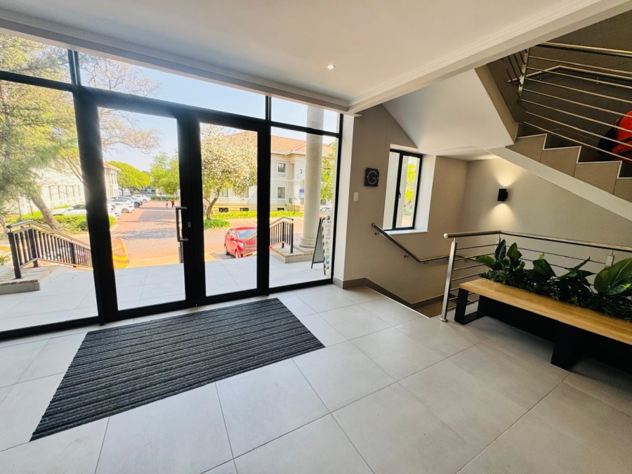 To Let Commercial Property for Rent in Vorna Valley Gauteng