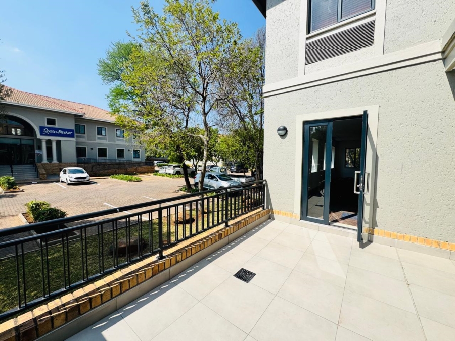 To Let Commercial Property for Rent in Vorna Valley Gauteng