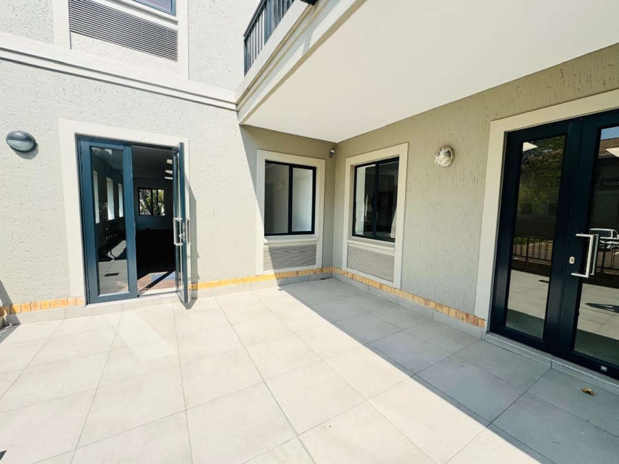 To Let Commercial Property for Rent in Vorna Valley Gauteng