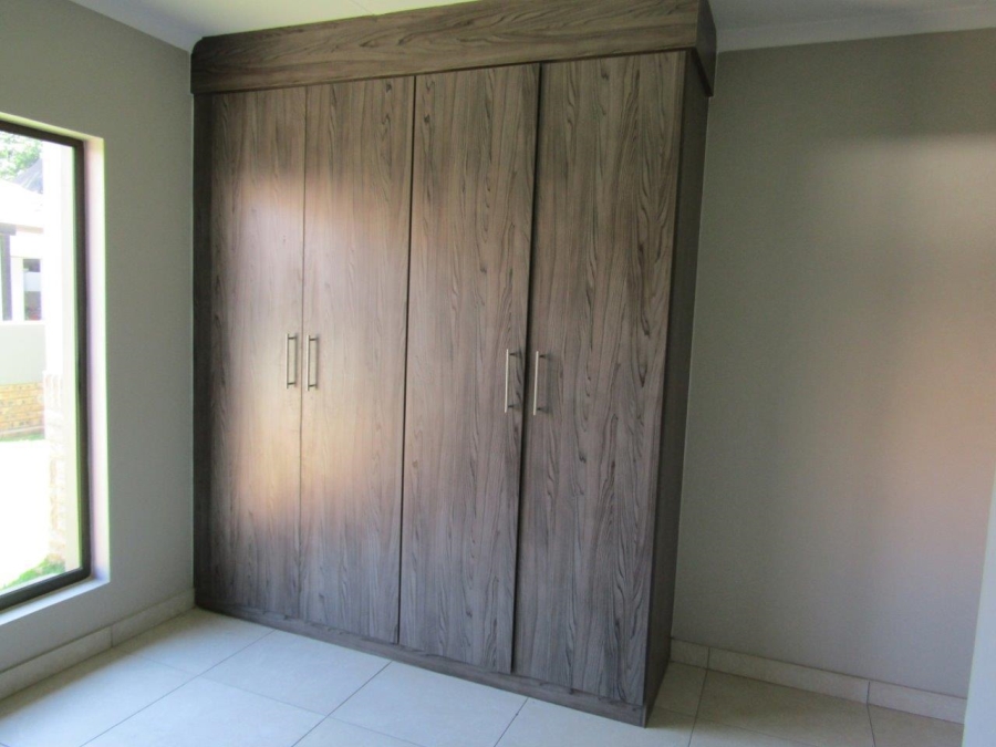 2 Bedroom Property for Sale in Bedfordview Gauteng
