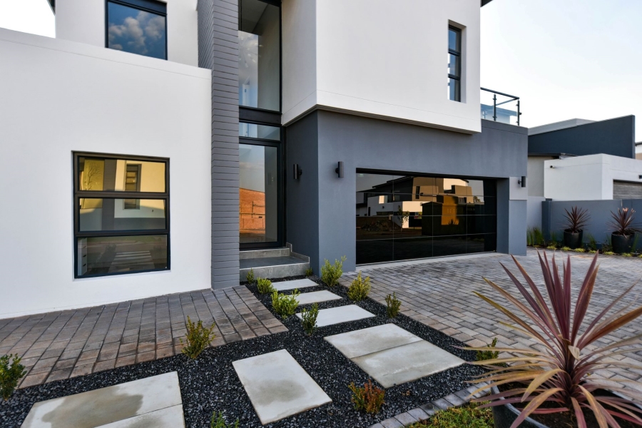 4 Bedroom Property for Sale in Fountainbrook Estate Gauteng