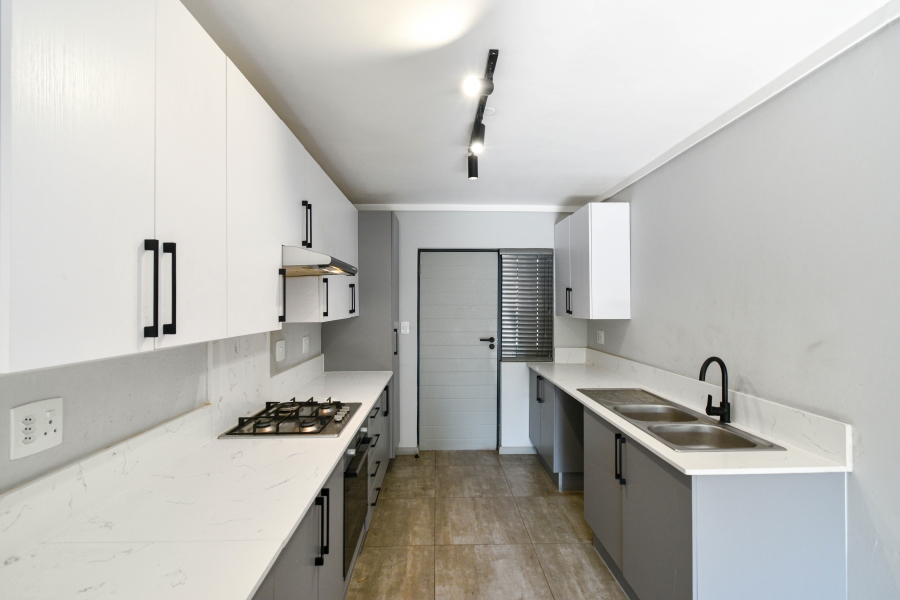 2 Bedroom Property for Sale in Alphen Park Gauteng