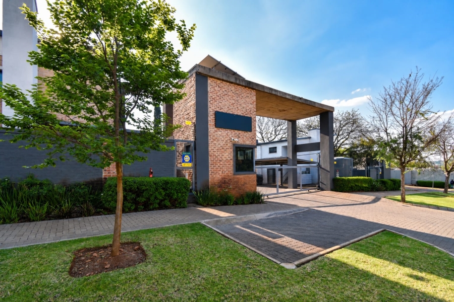 2 Bedroom Property for Sale in Alphen Park Gauteng