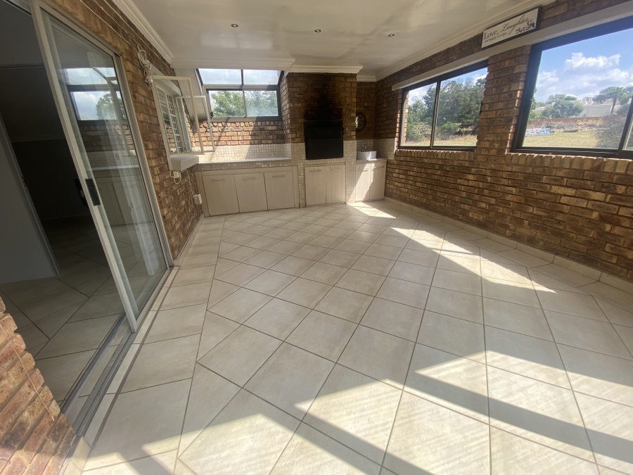 To Let 3 Bedroom Property for Rent in Elardus Park Gauteng