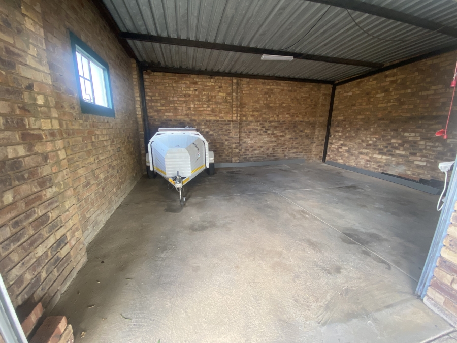 To Let 3 Bedroom Property for Rent in Elardus Park Gauteng