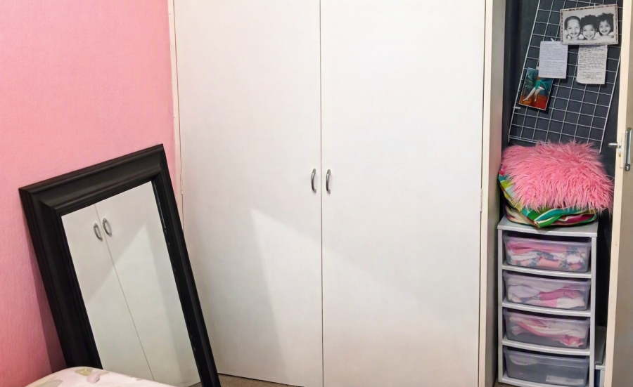 To Let 4 Bedroom Property for Rent in Edleen Gauteng