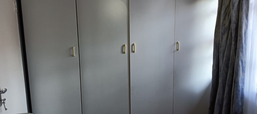 To Let 4 Bedroom Property for Rent in Edleen Gauteng