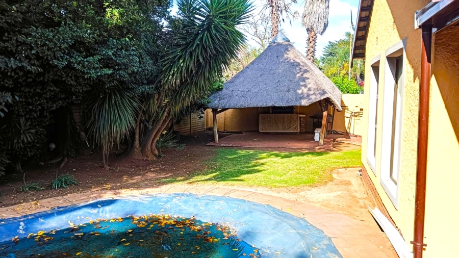 To Let 4 Bedroom Property for Rent in Edleen Gauteng
