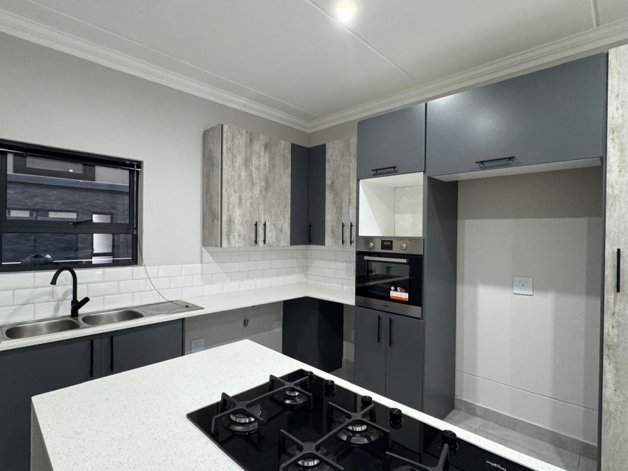 2 Bedroom Property for Sale in Bryanston Gauteng