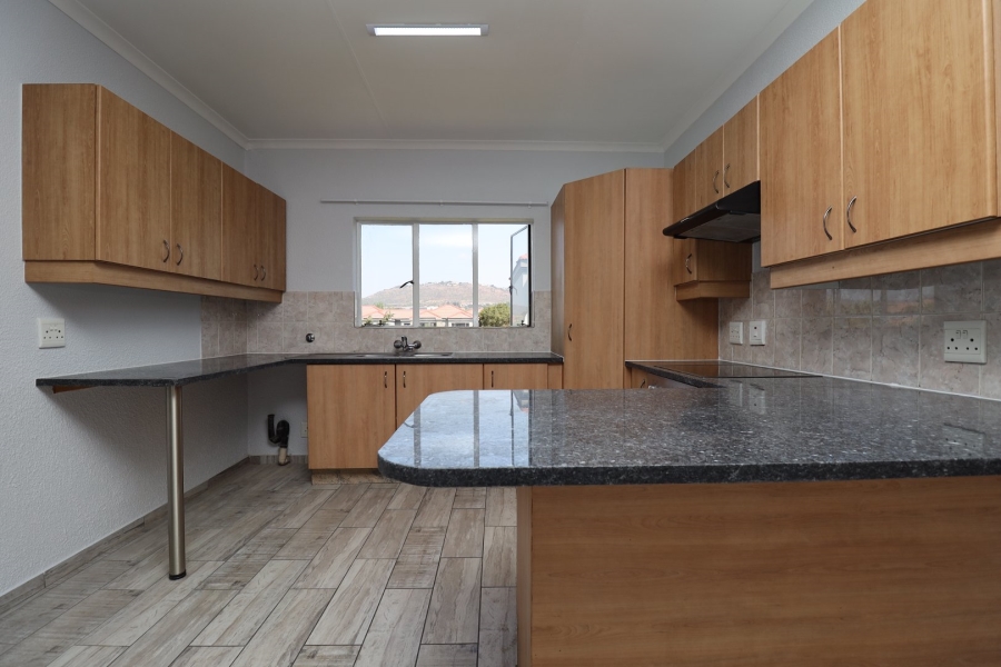 To Let 3 Bedroom Property for Rent in Willowbrook Gauteng